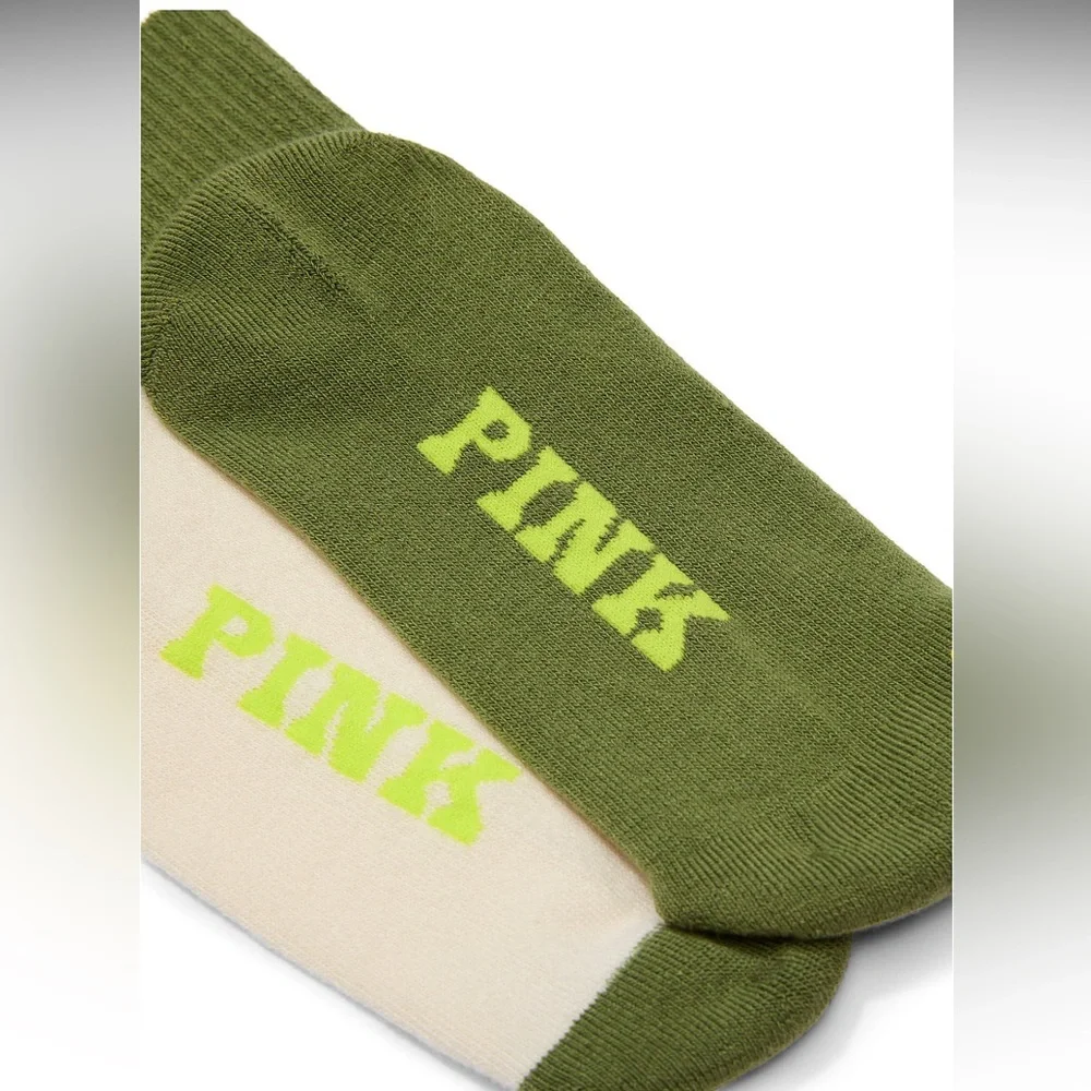 PINK Victoria’s Secret 2-Pack Crew Socks